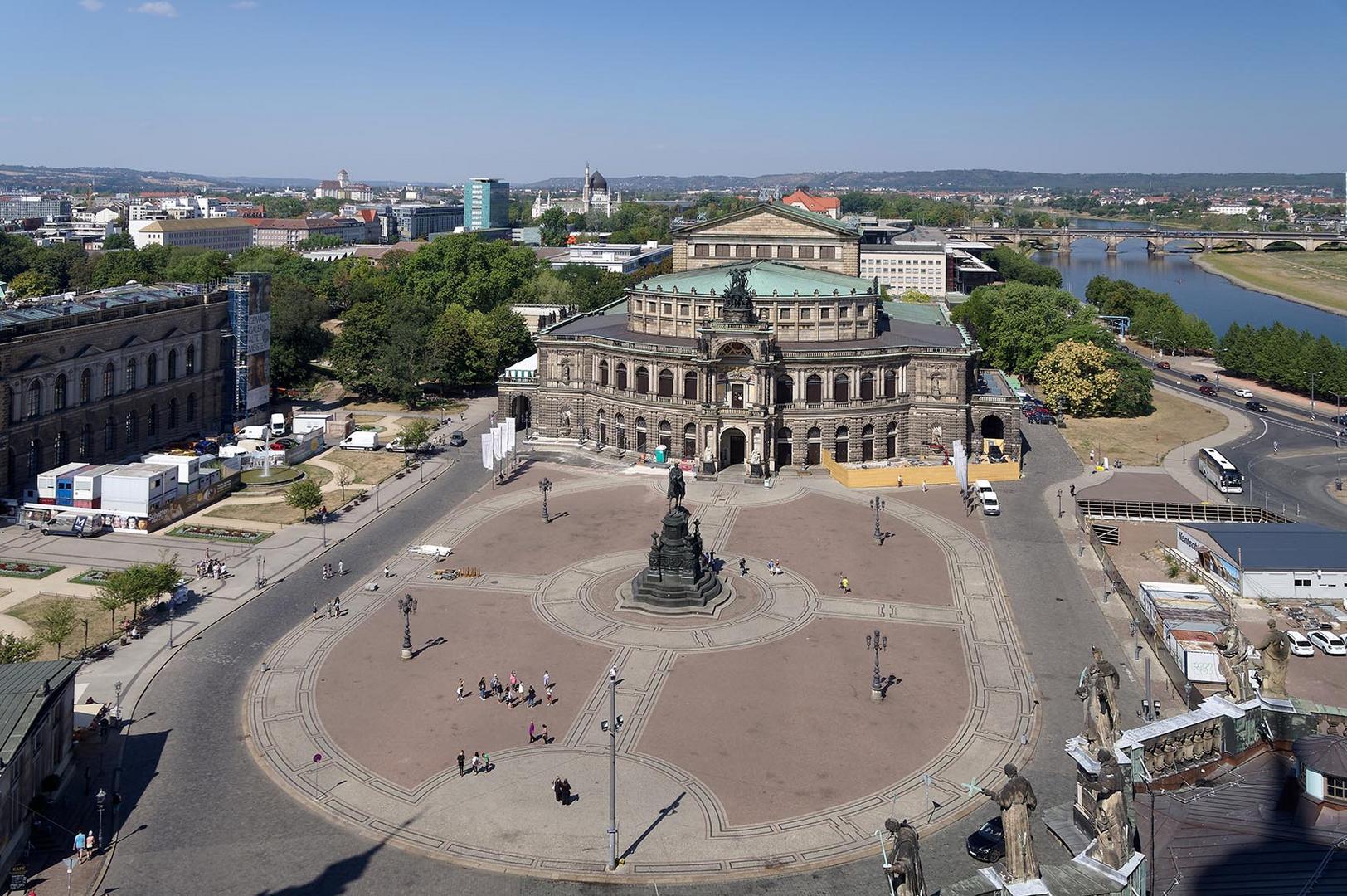 Theaterplatz Dresden