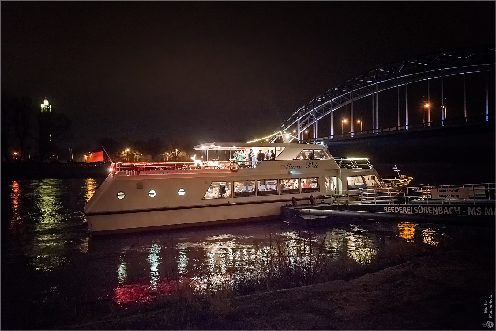 Theaterschiff Magdeburg