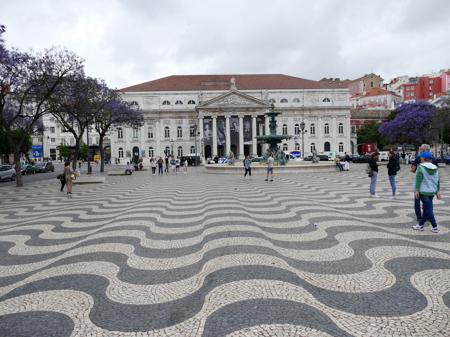 Theatervorplatz Lissabon - Barrierefrei?