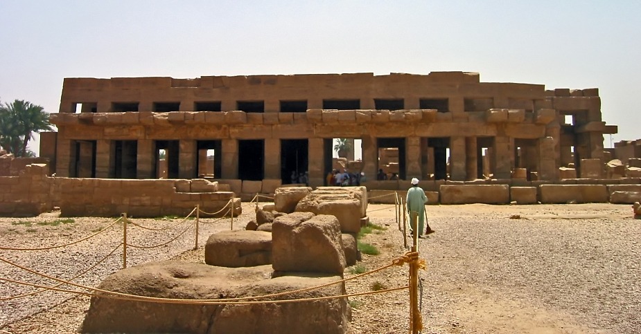 Theben - Karnak Tempel – Hof des Mittleren Reiches