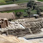 Theben West – Blick von den thebanischen Bergen auf das Ramesseum