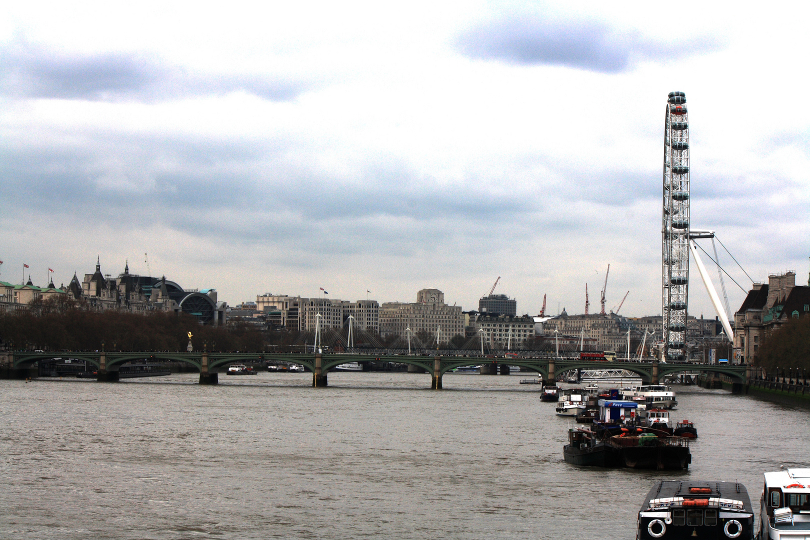 "Themse & London Eye"