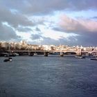 Themse mit "Jubilee Bridge"