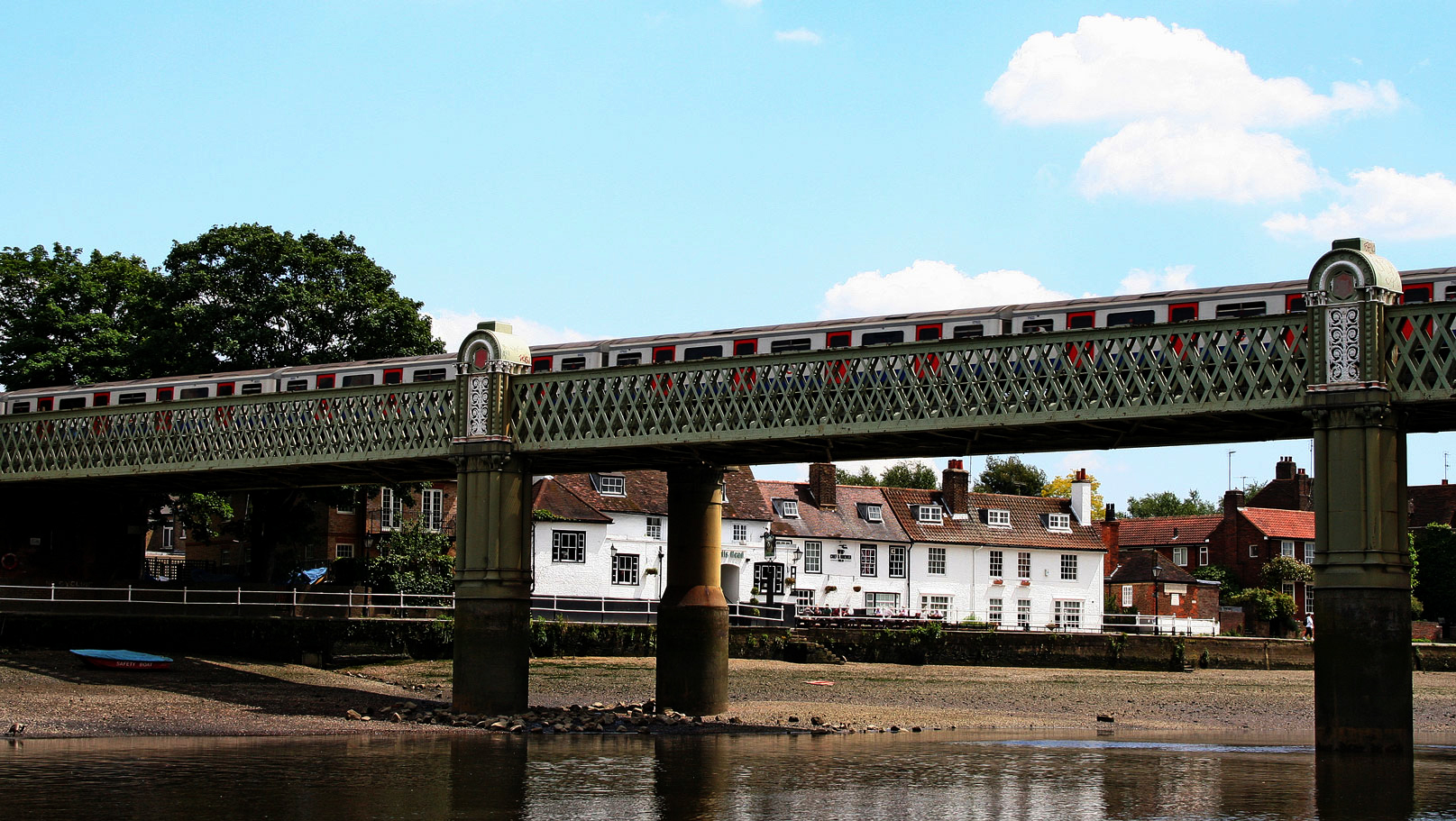 Themsefahrt von London nach Hampton Court 89: Kew Railway Bridge