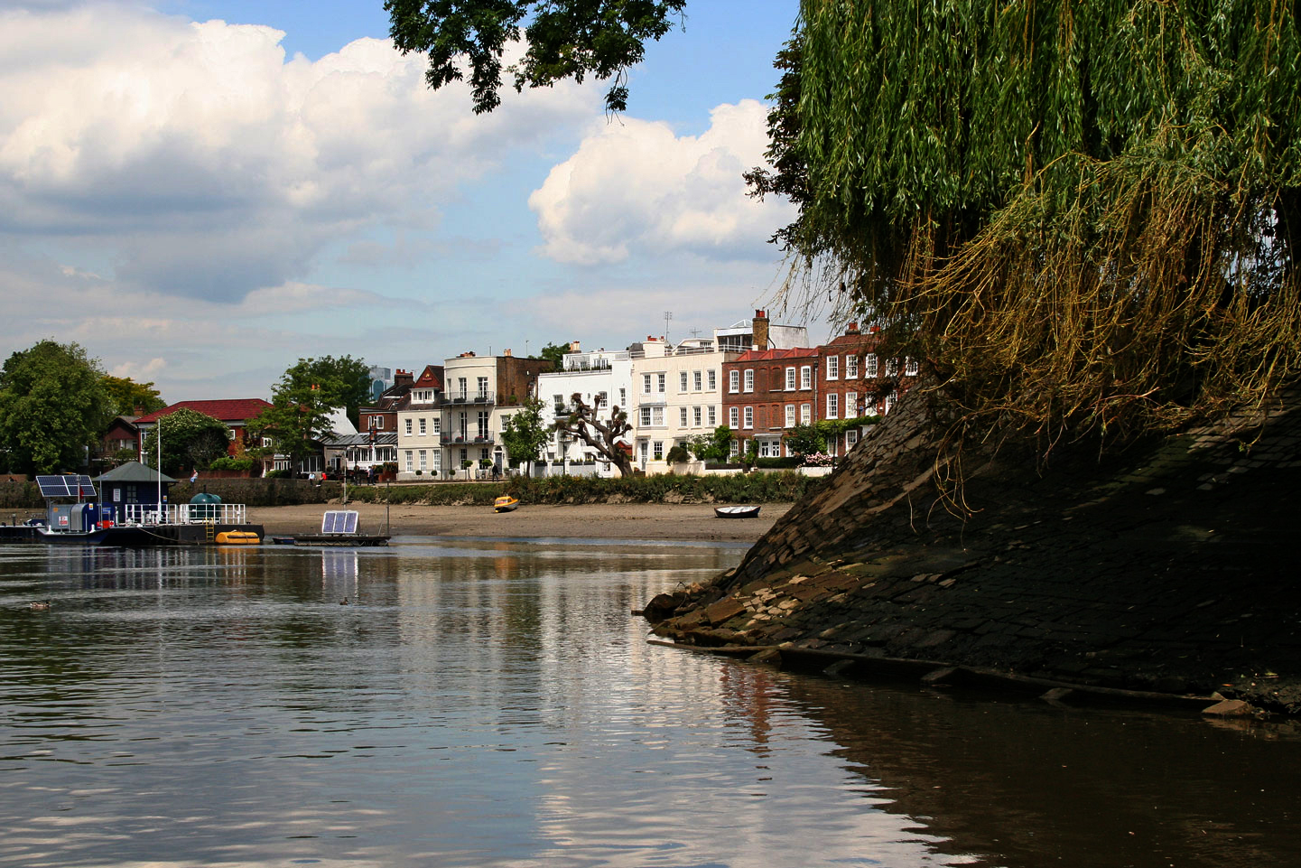 Themsefahrt von London nach Hampton Court 91