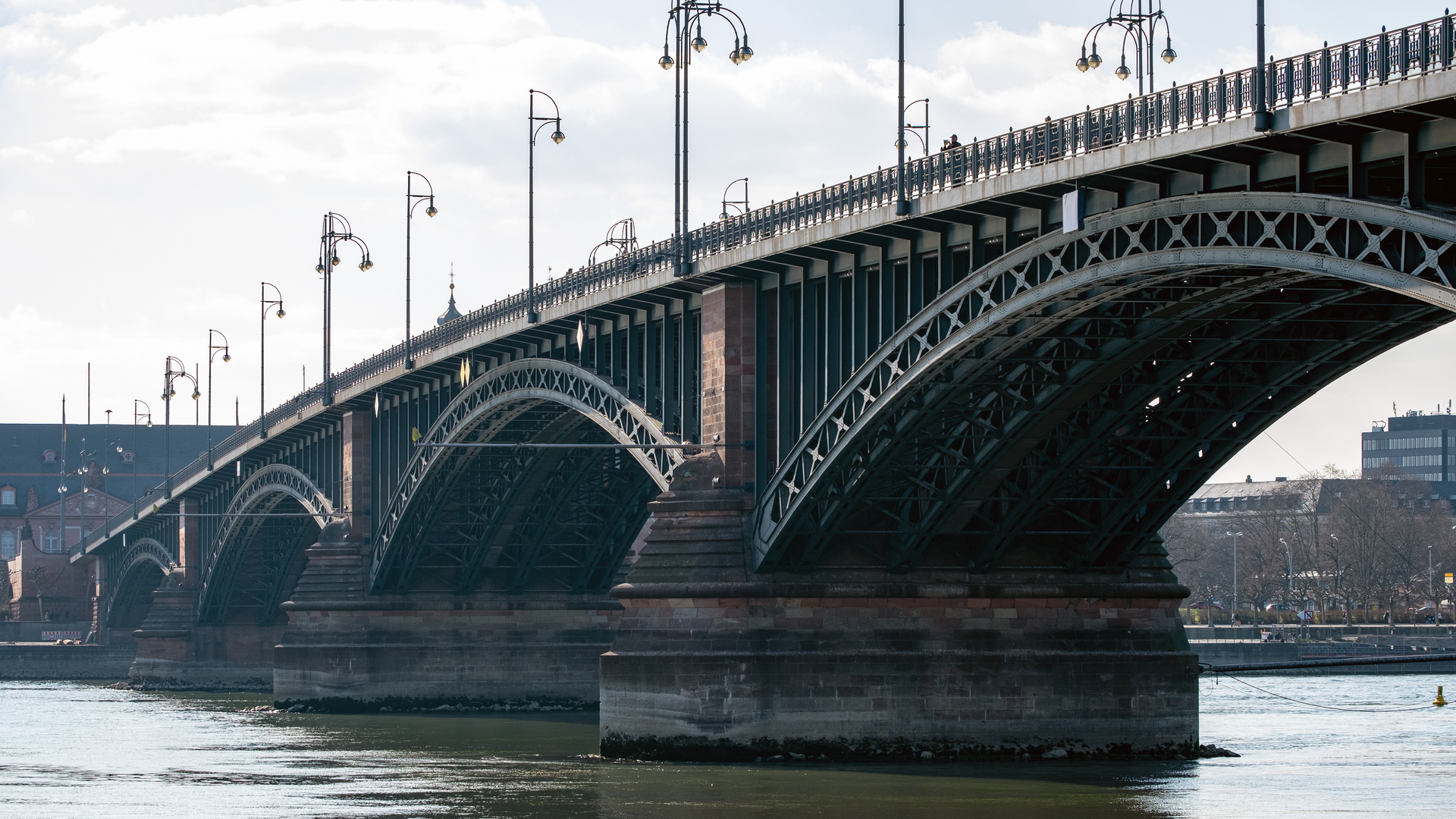 Theodor-Heuss-Brücke