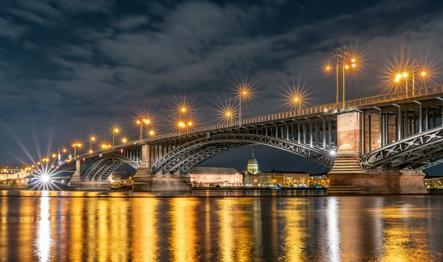 Theodor-Heuss-Brücke