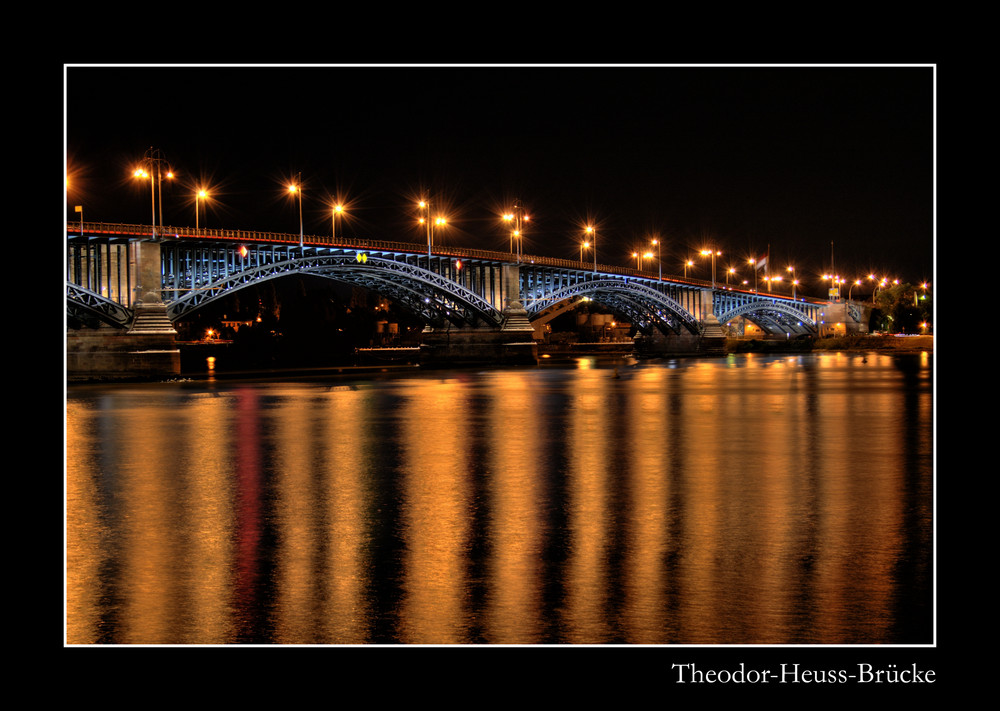 Theodor-Heuss-Brücke