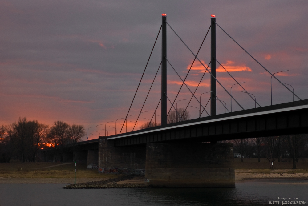 Theodor-Heuss-Brücke D-dorf