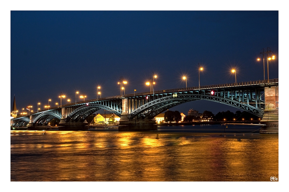 Theodor-Heuss-Brücke in Mainz