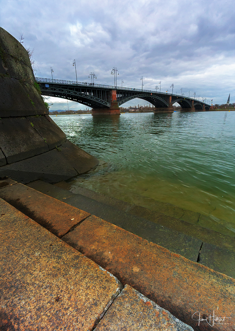 Theodor-Heuss-Brücke Mainz