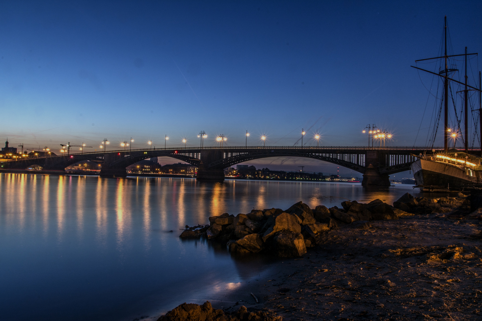 Theodor Heuss Brücke Mainz