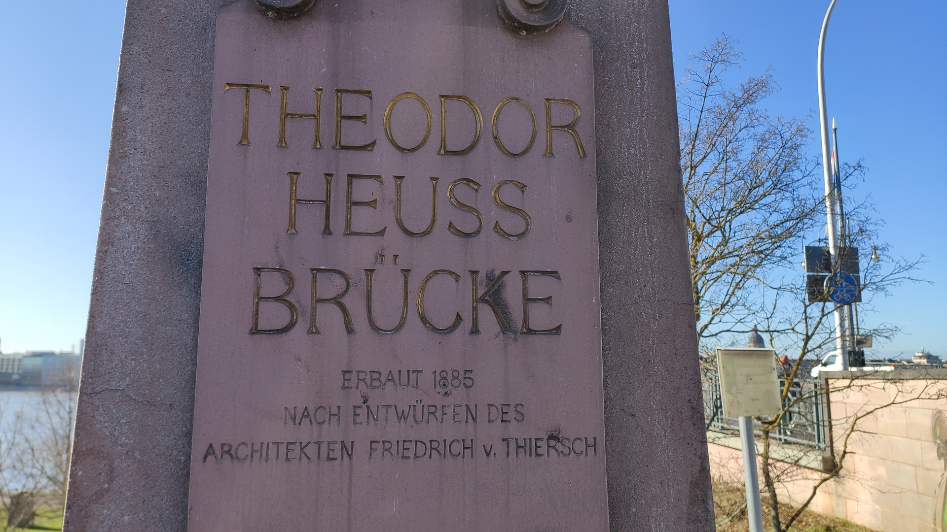 Theodor-Heuss Brücke zwischen Mainz und Wiesbaden