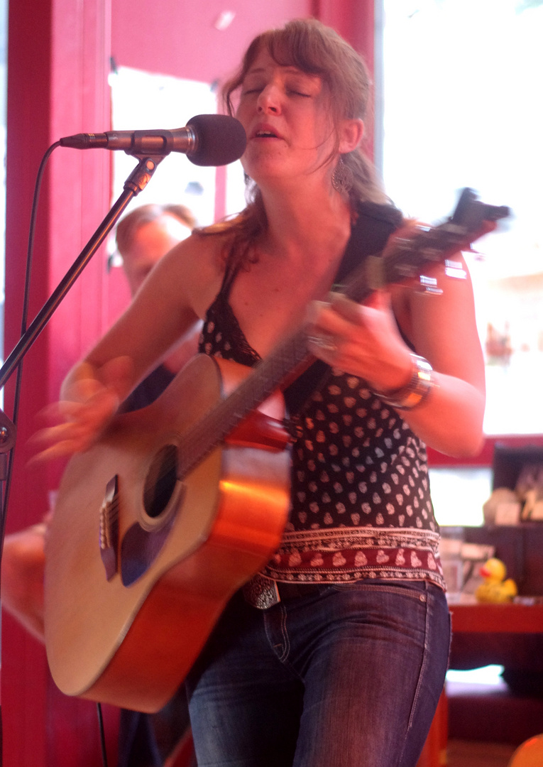 Theresa Dold in der Jupi Bar 2