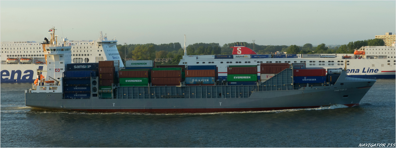 THETIS D / Container Ship / Nieuwe Waterweg / Rotterdam