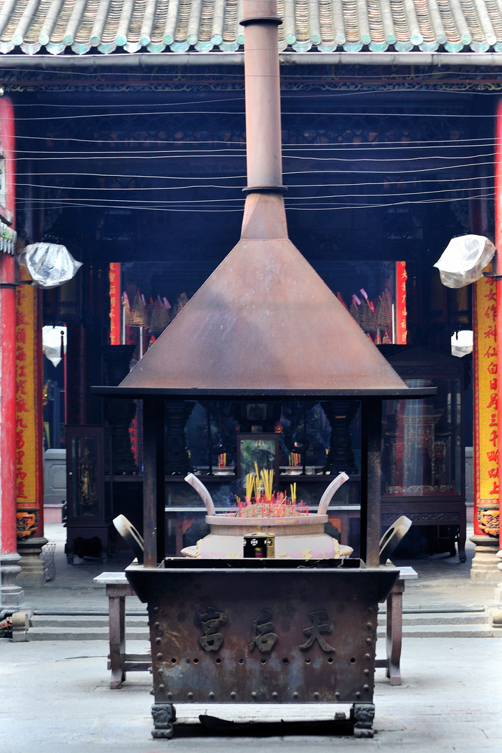 Thien Hau Temple 02