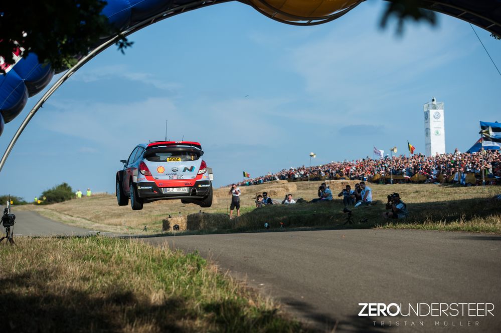 Thierry Neuville - Panzerplatte 'Gina'