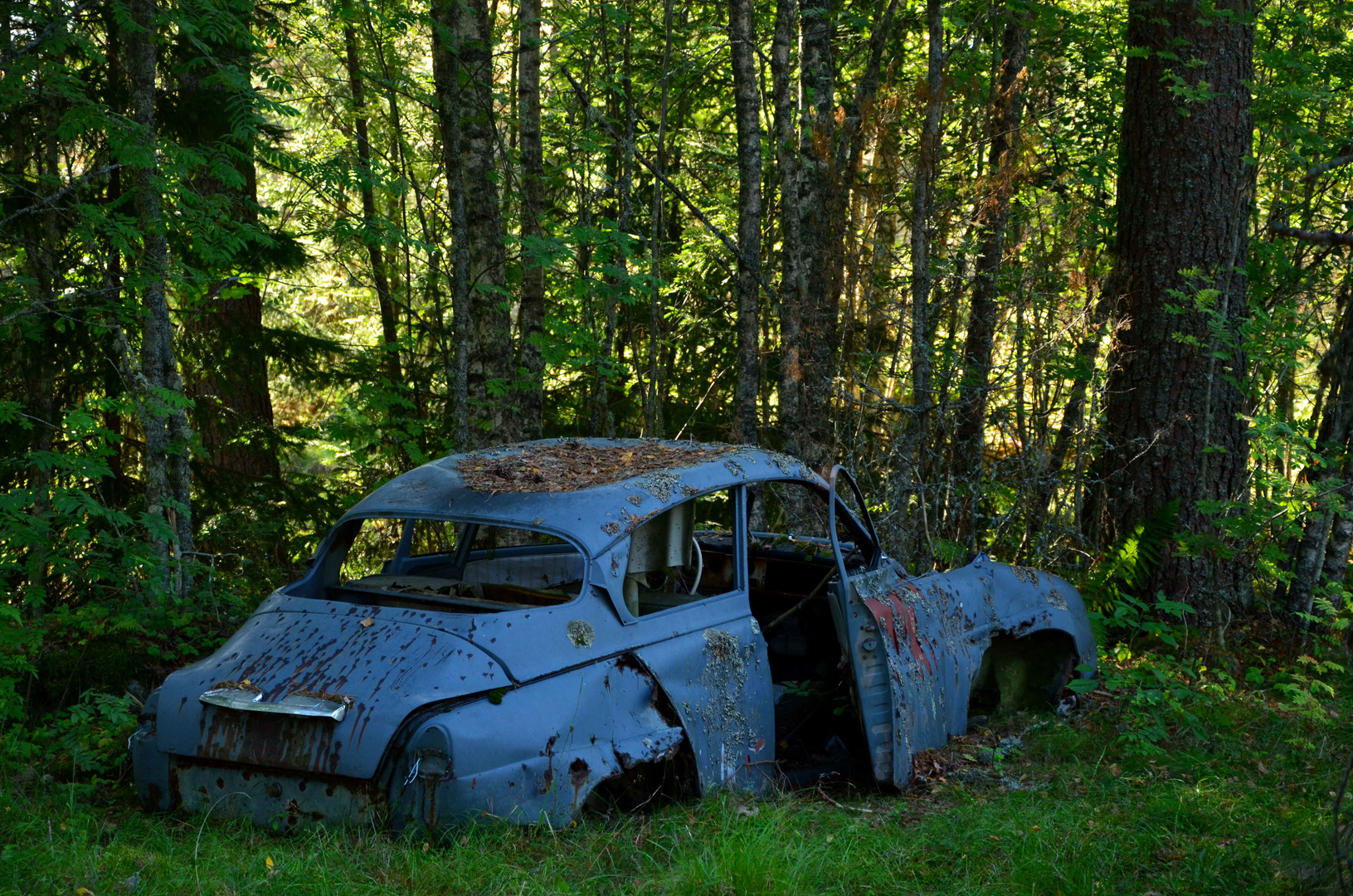 This makes me "Saab" --- Saab wreck in Sweden