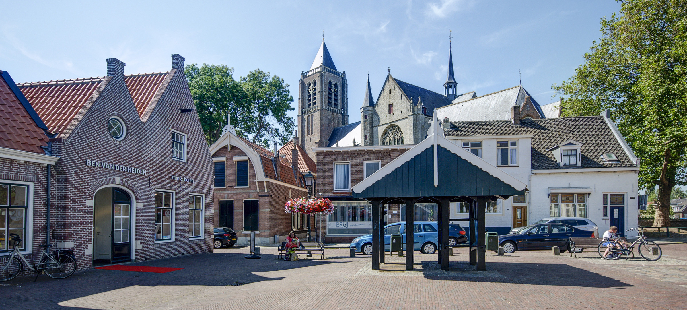 Tholen - Markt - Onze-Lieve-Vrouwekerk - 02