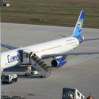 Thomas Cook (Condor) Boeing 757-200 D-ABOF