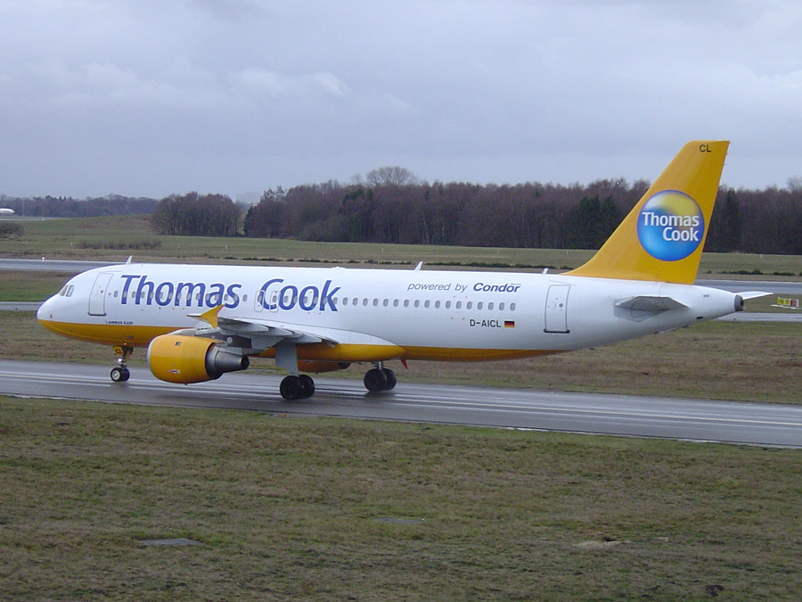 Thomas Cook Taxiing to GATE in HAM