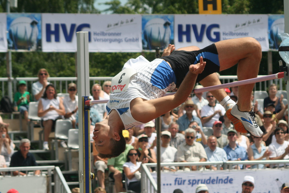 Thomás Janku über 2,20 m!