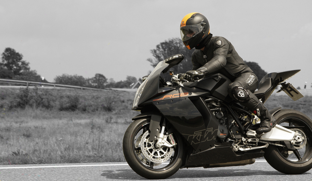 Thomas mit KTM RC8 03