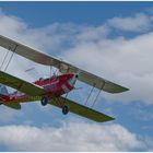 Thomas seine Tiger-Moth im Einsatz !