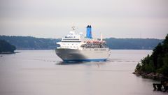 Thomson Spirit in den Schären vor Stockholm