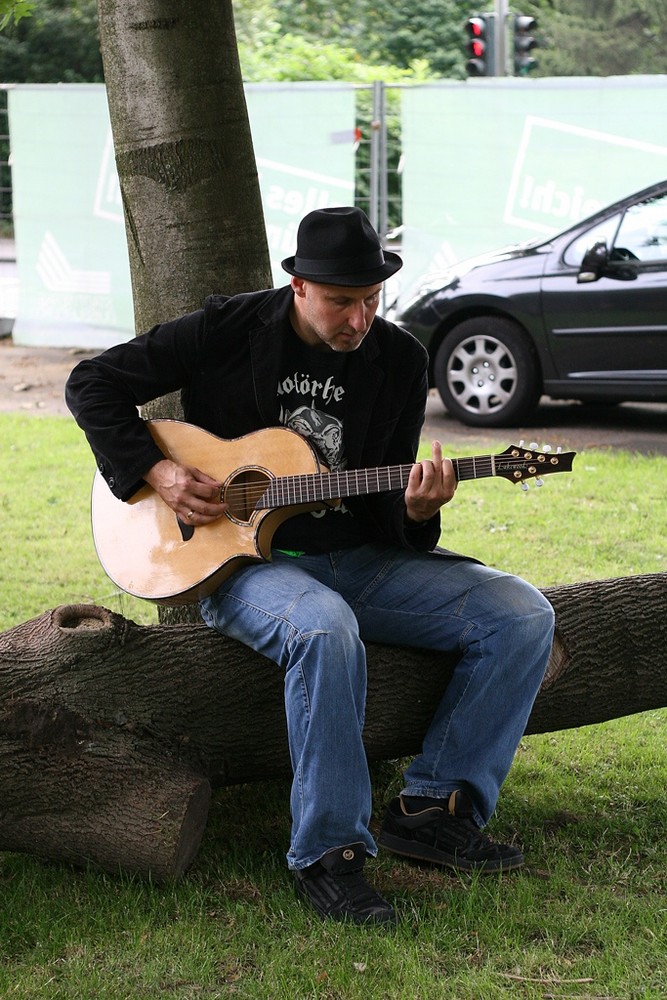 Thorsten (Furys) beim Warmspielen