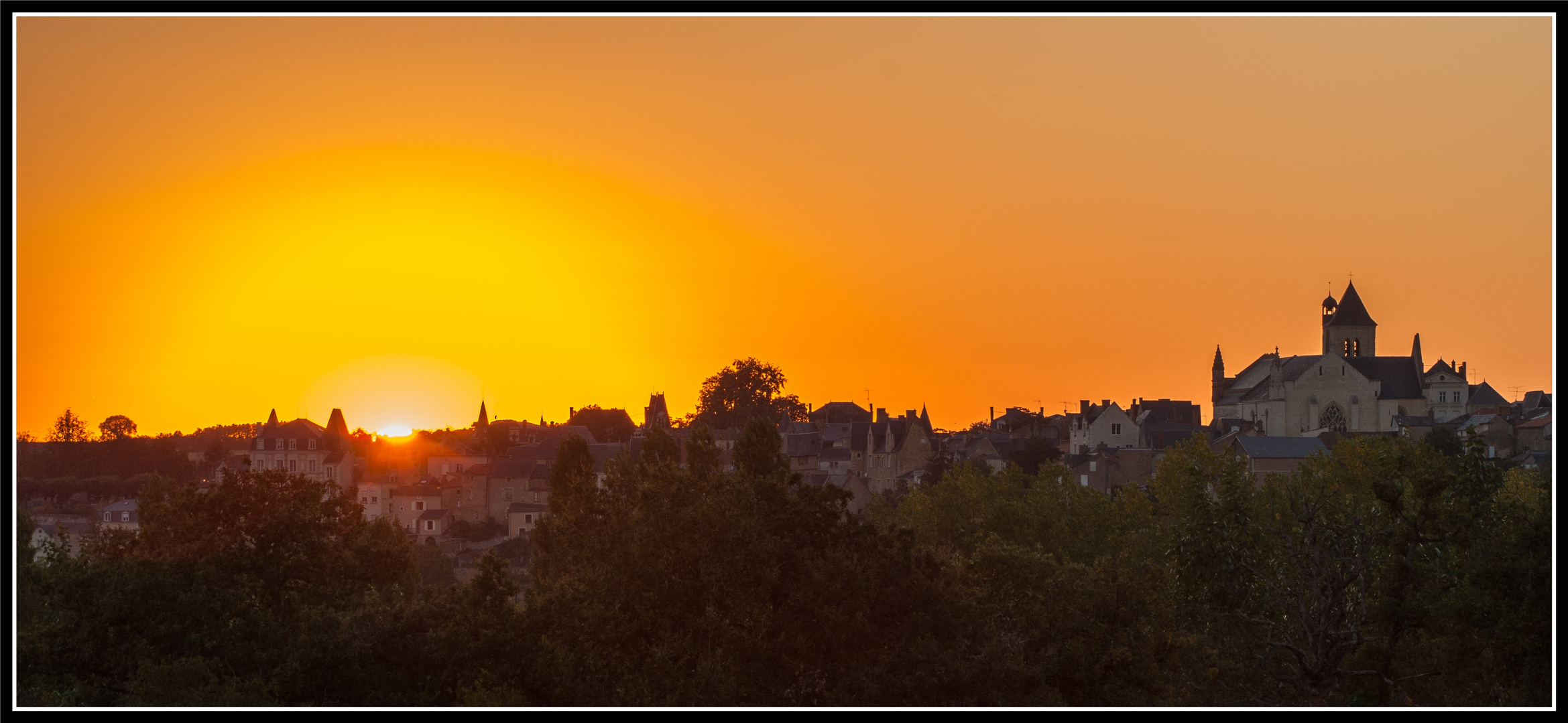 Thouars au coucher du soleil