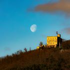 Three-quarter moon_hambacherschloss