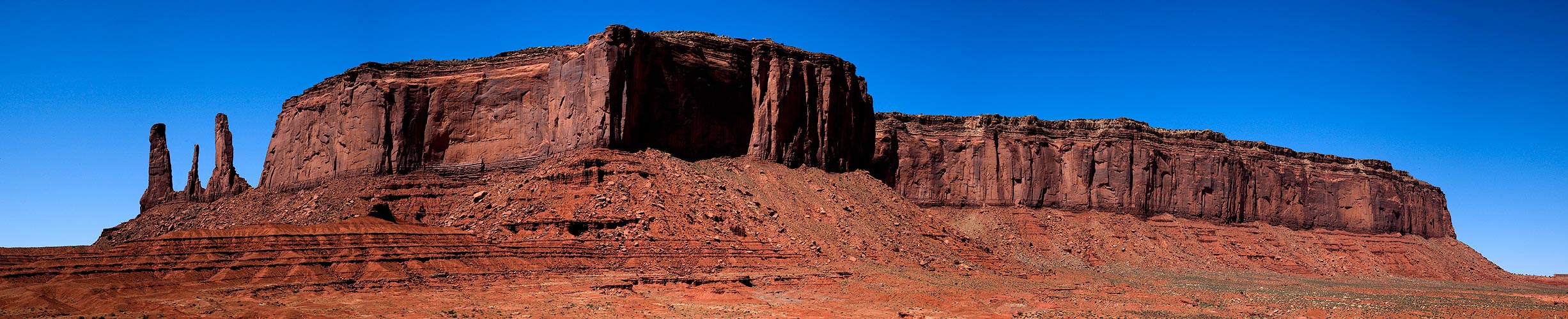 three sisters monument valley