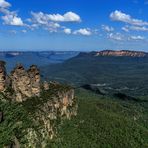 Three Sisters und Mount Solitary im Blue-Mountains-NP