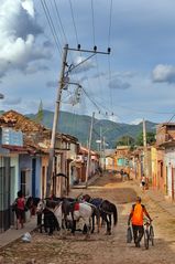 Through the alley in Trinidad