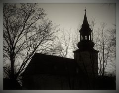 Thüringer Dorfkirche am Abend