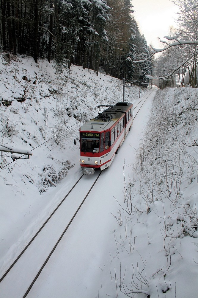 Thüringer Waldbahn im Schnee