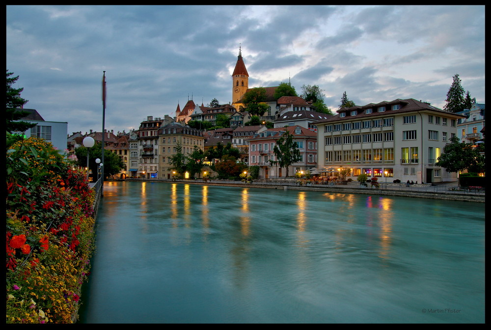 Thun in der blauen Stunde