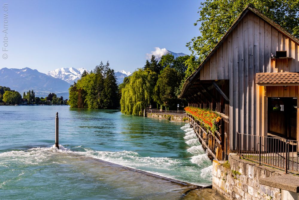 Thun mit Aare bei Hochwasser 2021