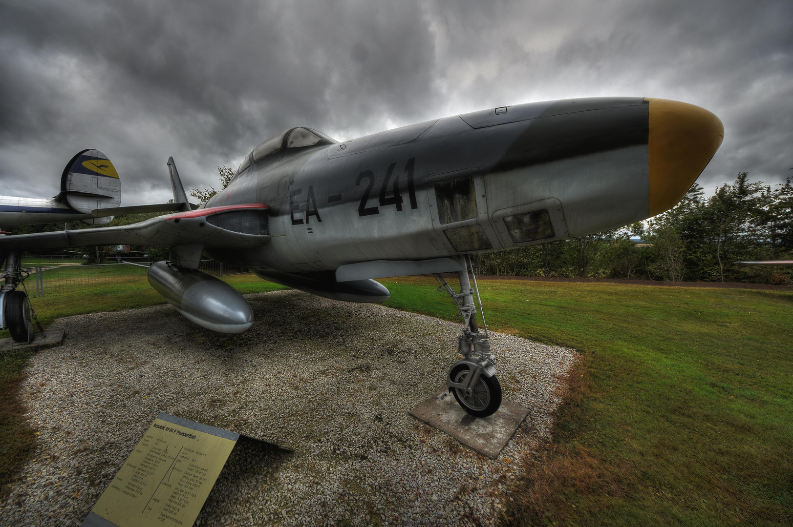 Thunderflash RF-84