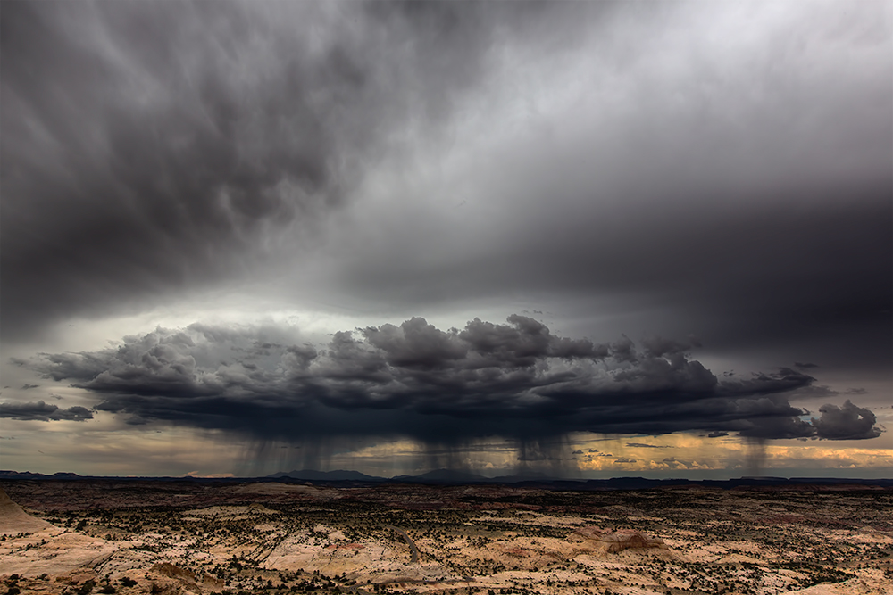 Thunderstorm von Guenther Tomek 