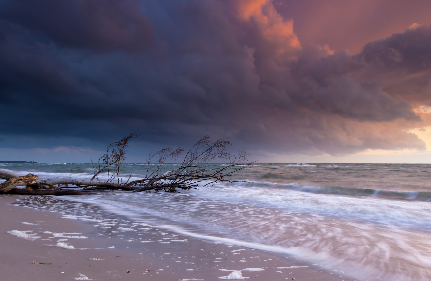 ... thundery clouds