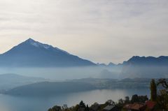 Thuner See im Nebel.ch