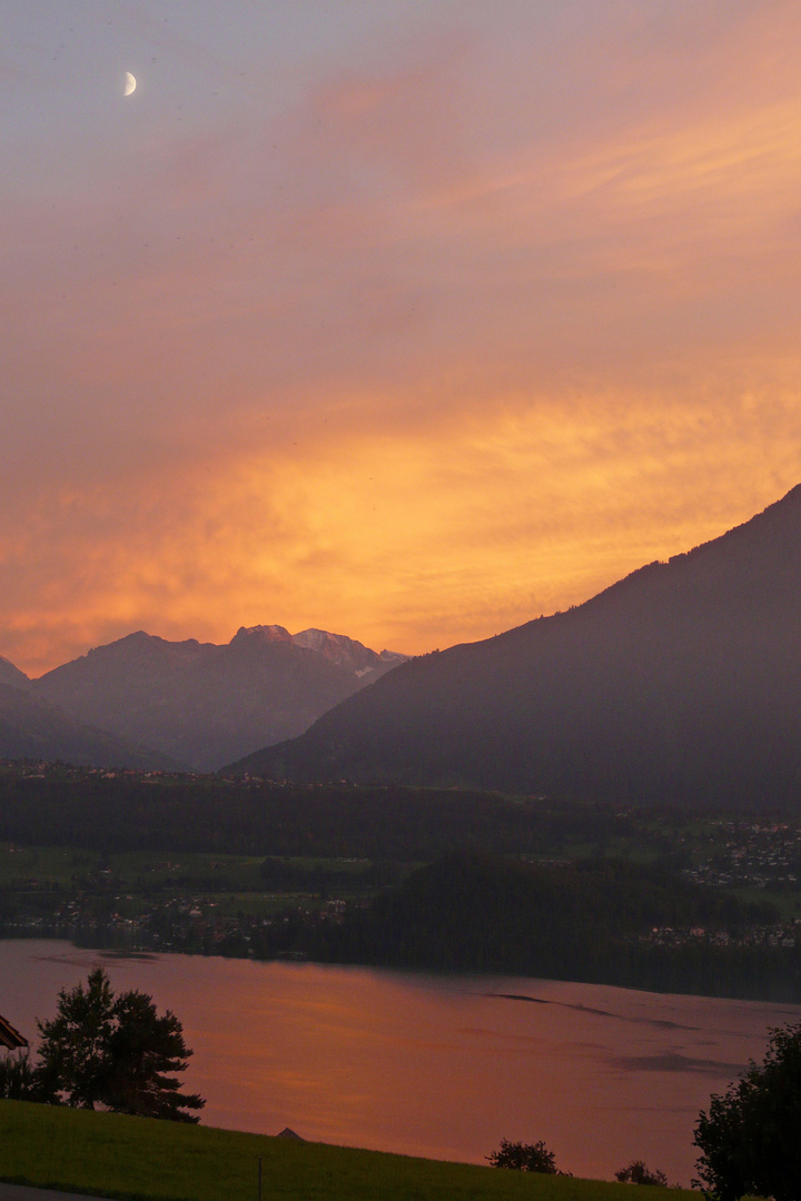 Thuner See in Rot