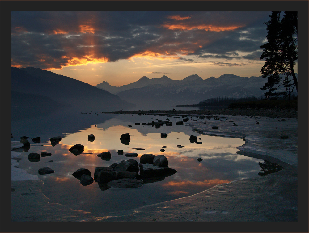 THUNERSEE...