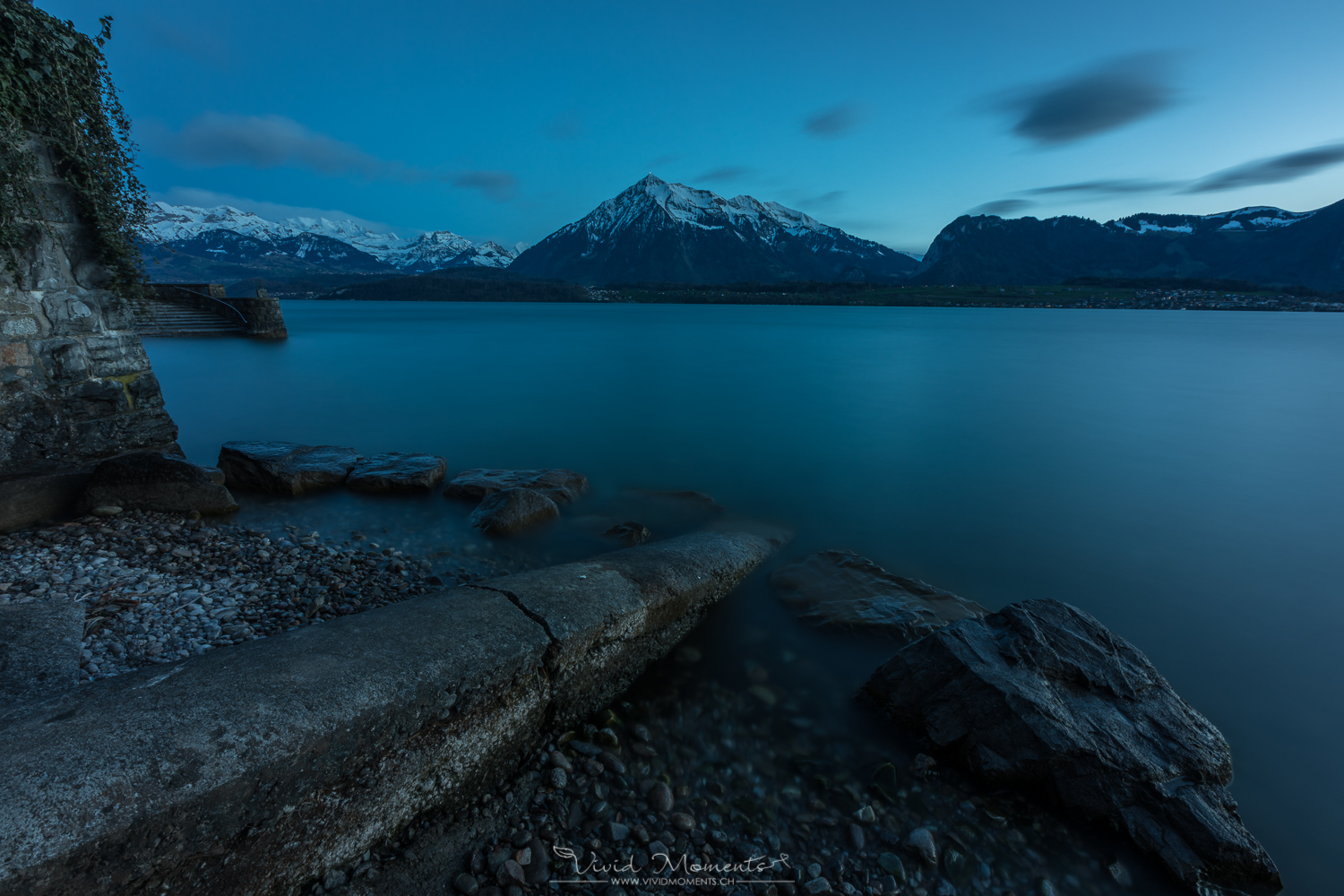 Thunersee mit Blick auf den Niesen