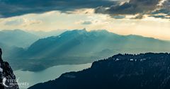 Thunersee mit Heiti und Stockhorn