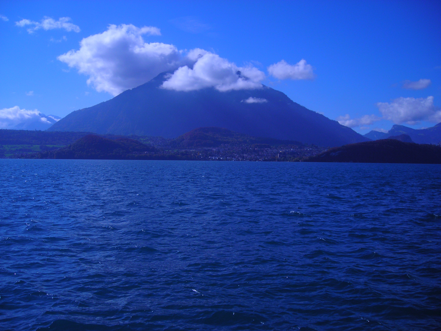 Thunersee mit Niessen