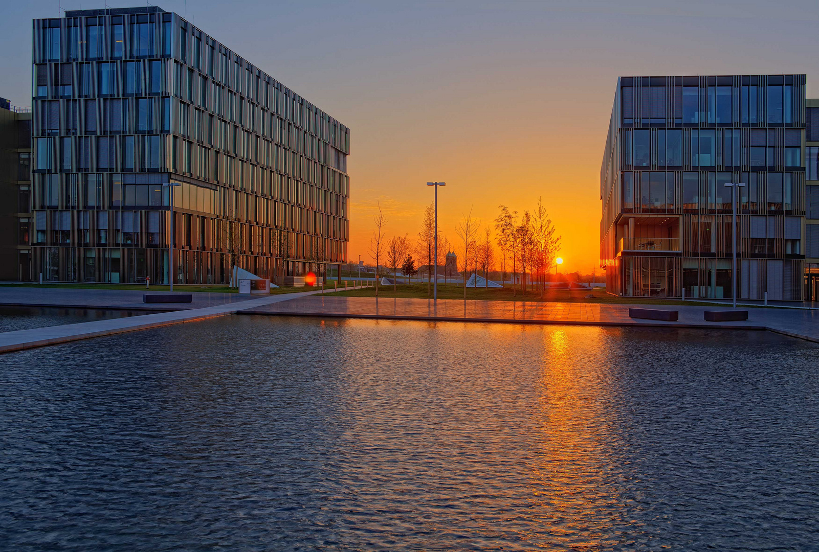 Thyssen krupp Quartier im Sonnenuntergang