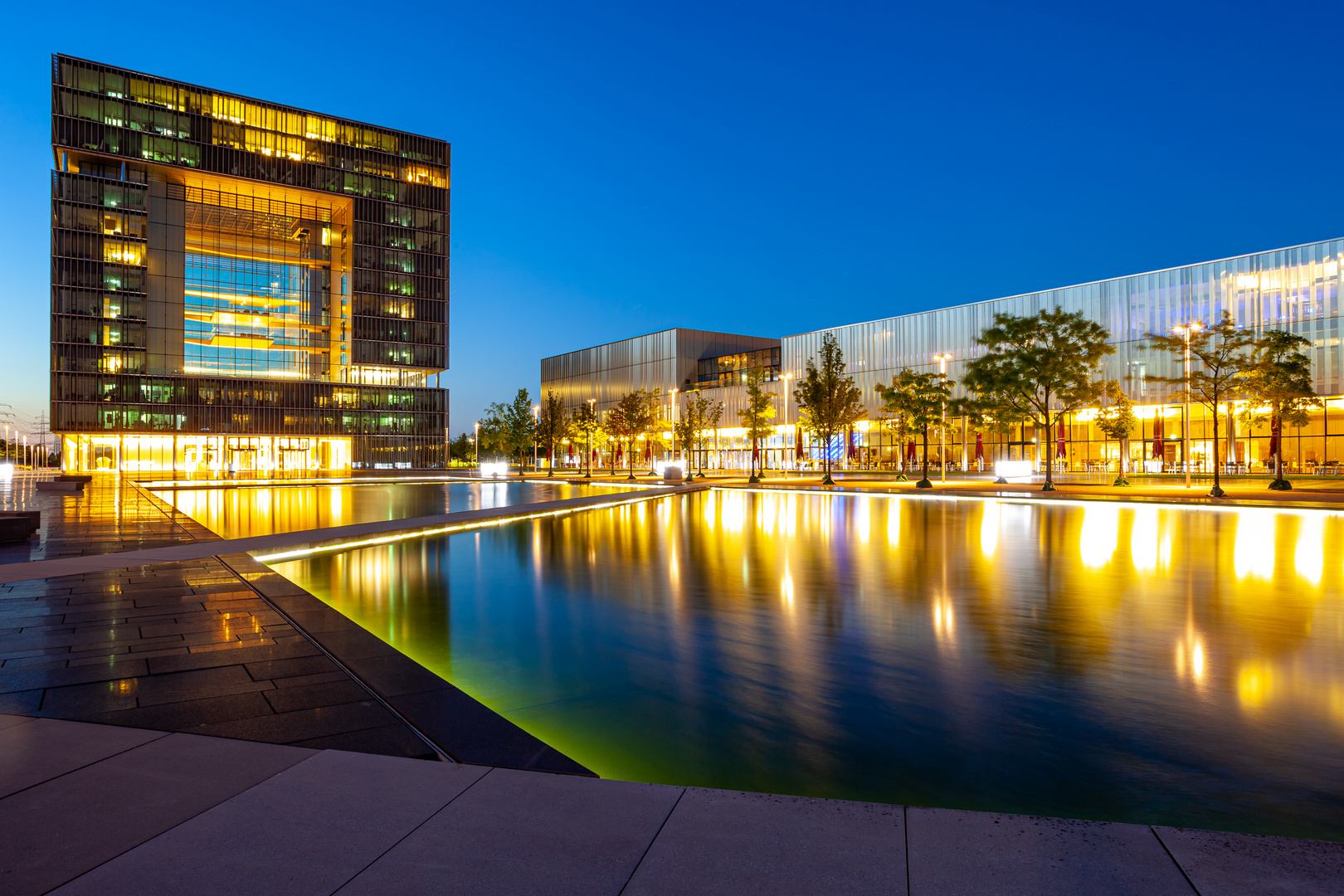 ThyssenKrupp Quartier #3 Foto & Bild | architektur, architektur bei nacht, essen Bilder auf ...
